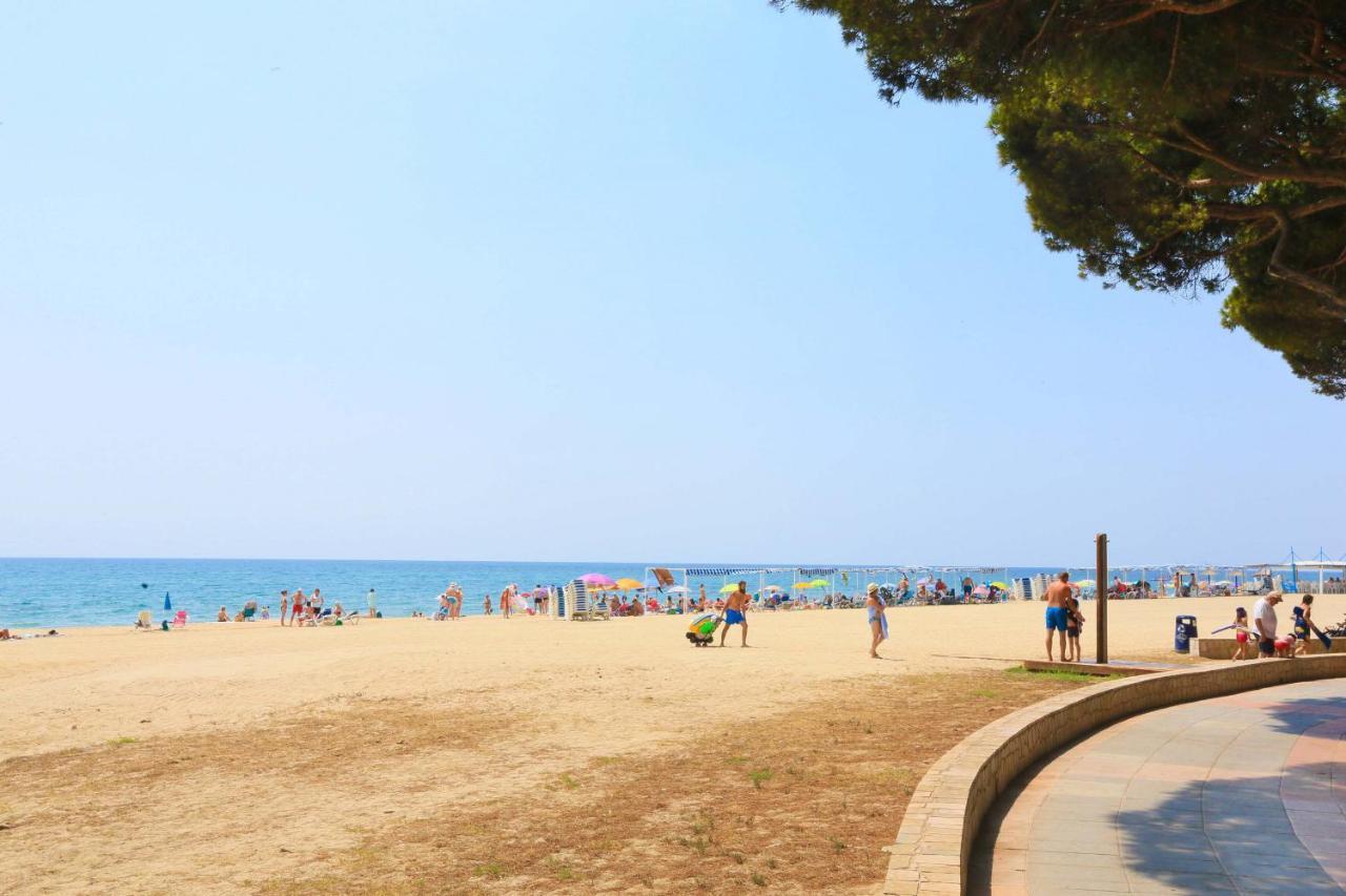 カンブリルスPlaymar Litoral Costa Dorada - Only Familiesアパートメント エクステリア 写真