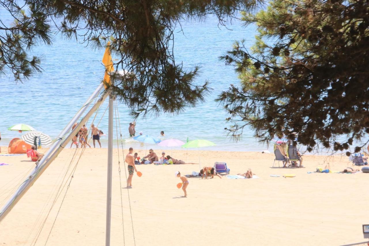 カンブリルスPlaymar Litoral Costa Dorada - Only Familiesアパートメント エクステリア 写真