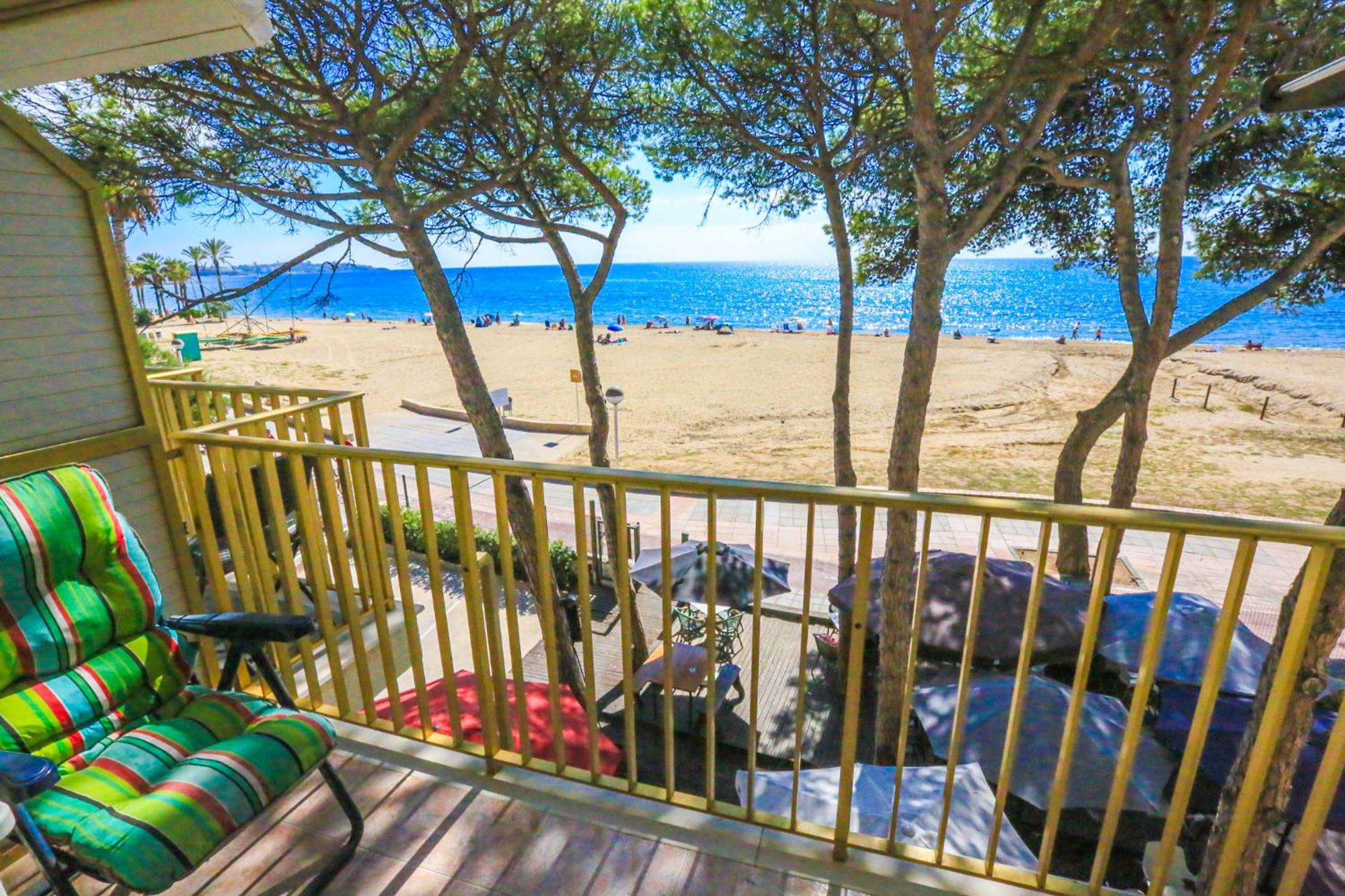 カンブリルスPlaymar Litoral Costa Dorada - Only Familiesアパートメント エクステリア 写真